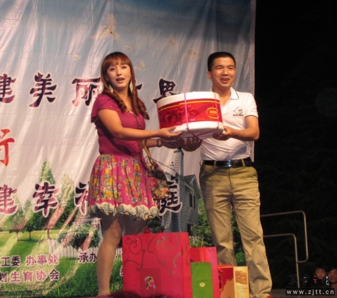 小品，你妈，我妈，咱妈.jpg