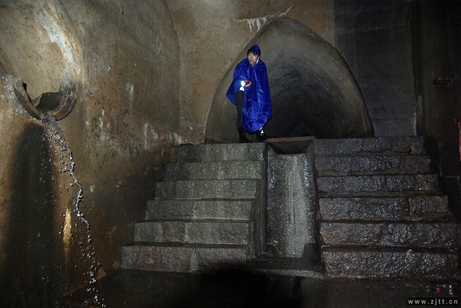 青岛下水道1.jpg