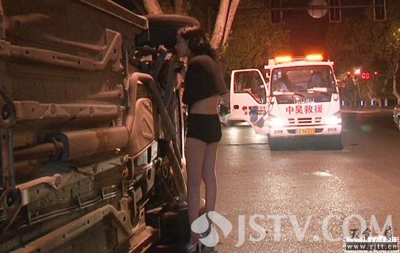 翻车.jpg
