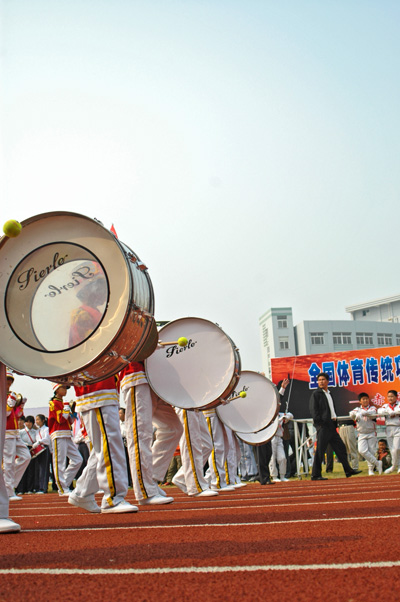 天台县学校"生态德育"工程启动仪式暨少年先锋队成立55周年少先队大检阅