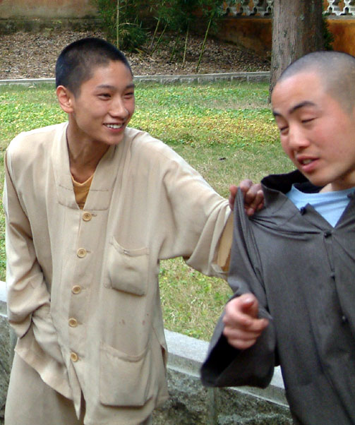 高明寺外拍＜影像天台＞２００４－１０－２３