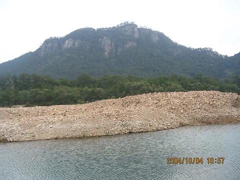 山河