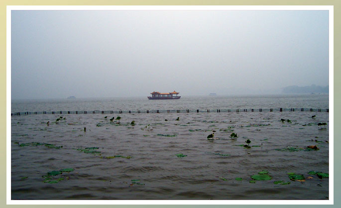 我眼中的雨中西湖