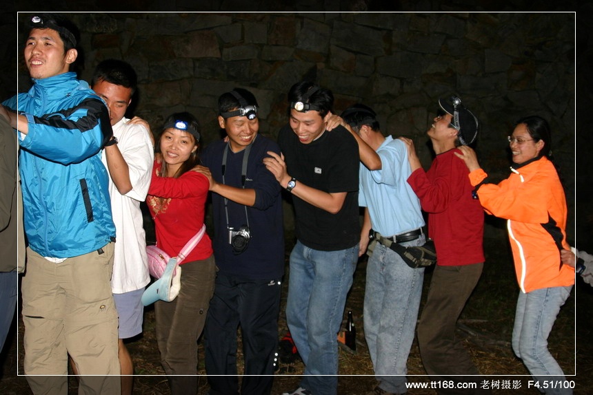 vBg8kpJC.jpg