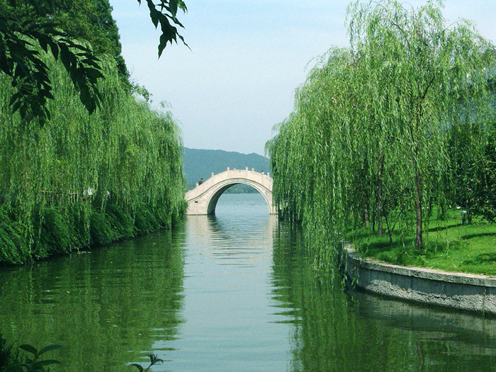 小桥静水