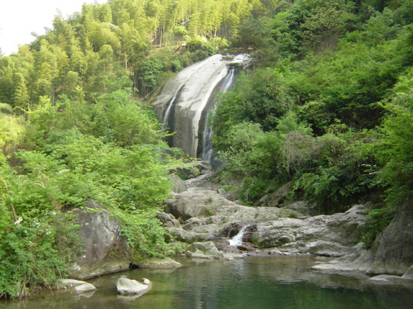 洞壶滴漏风景!可惜路太难走了