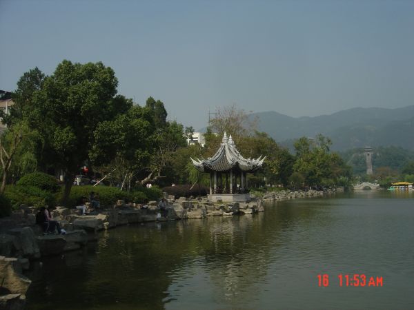 百里单骑游古城