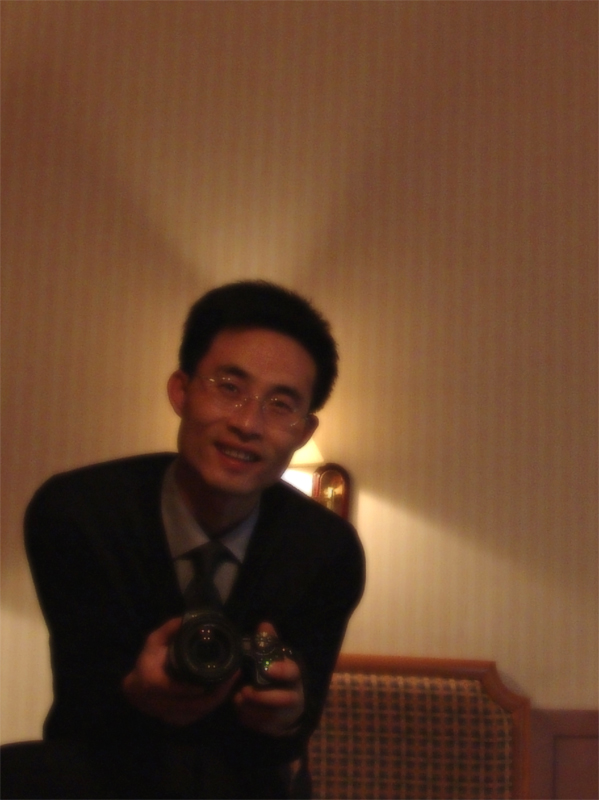 色友亮相