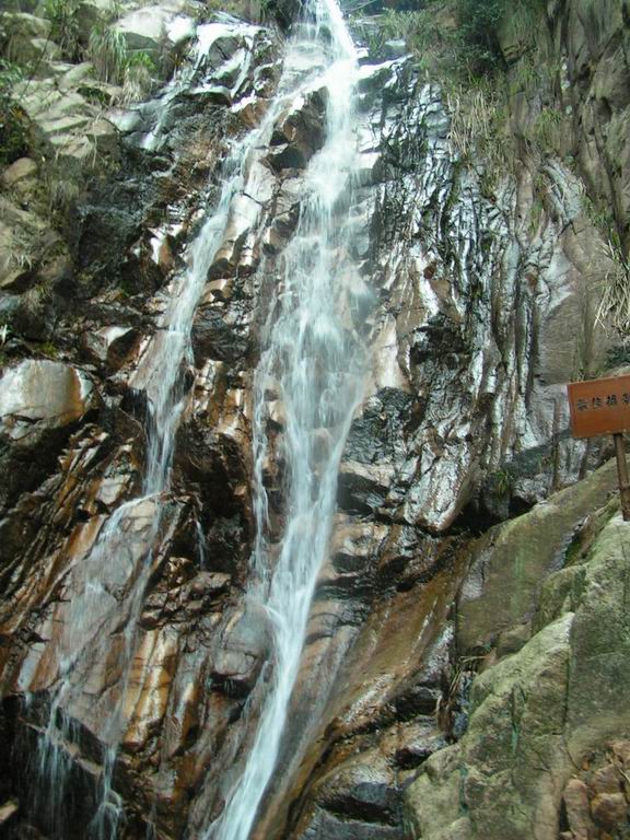2005.4.9龙川峡岩降之风景版