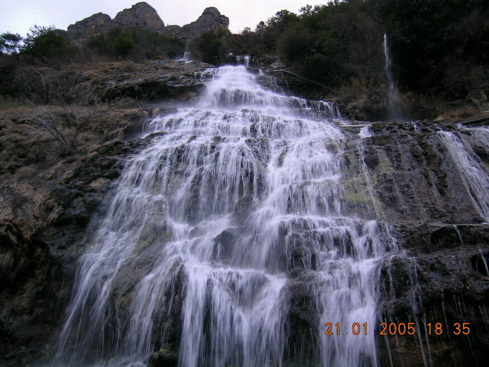徒步虎跳峡