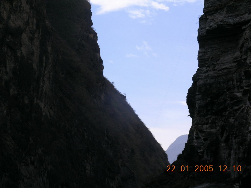 徒步虎跳峡