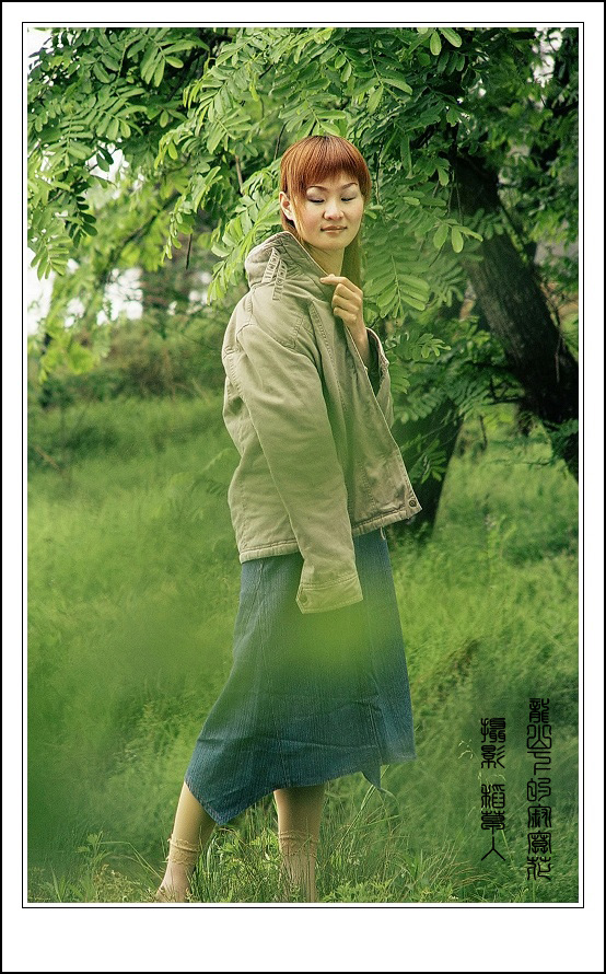 =龙山下的寂寞花=4月23日人像外拍作业（一）