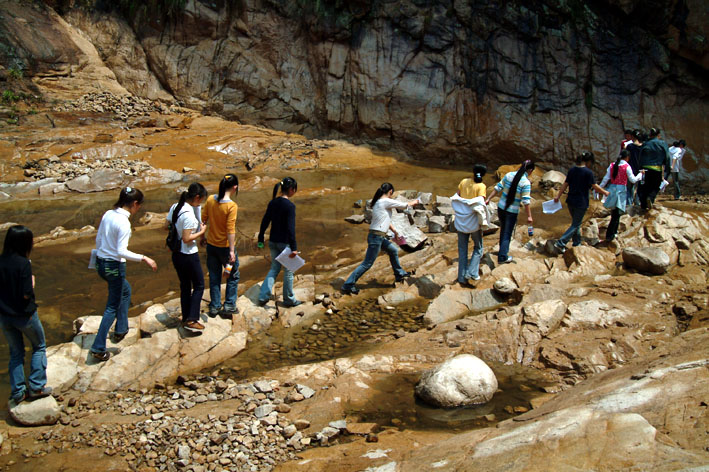 2005.4.9号龙穿峡活动部分人物篇17张
