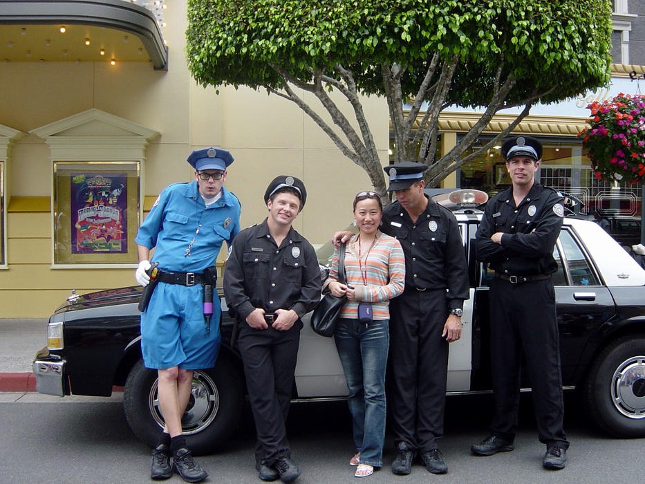 看看国外的警察
