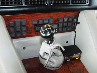 [转帖]Lamborghini LM002 1991