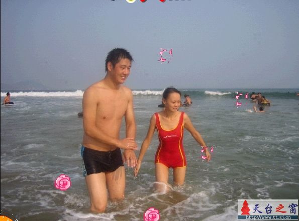 八月十五，和我女人在海边