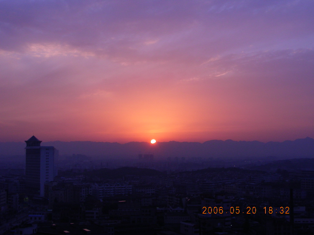 昨天   今天   等候明天