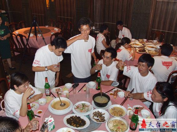 十三届全运会青年志愿者:天台车友会