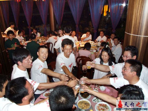 十三届全运会青年志愿者:天台车友会