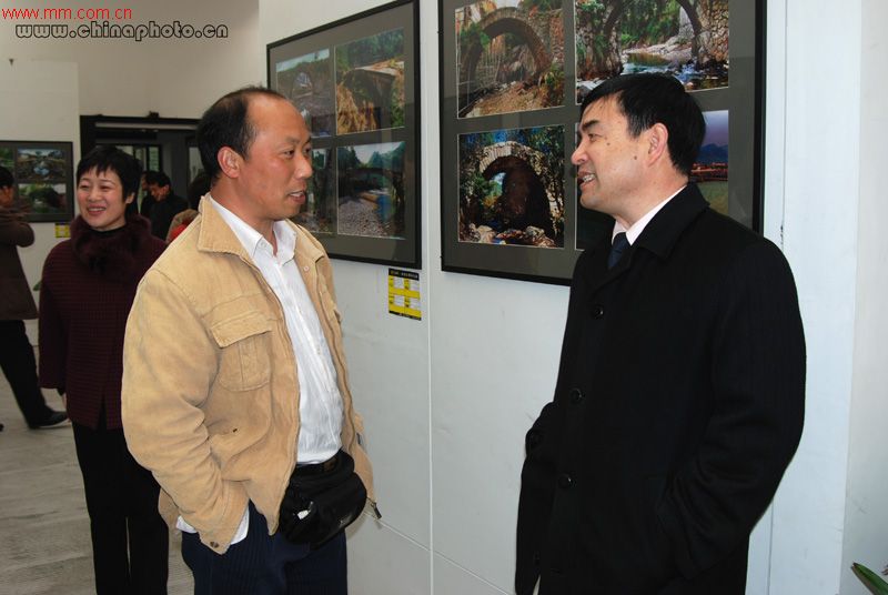 家乡的桥－谢旅志摄影作品展在天台隆重开幕