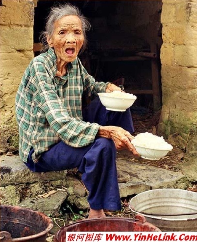转帖]一个老人家，就这样饿死了