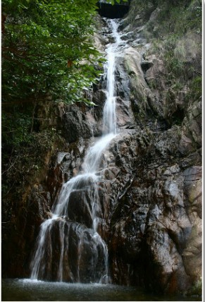 天台山龙穿峡美照