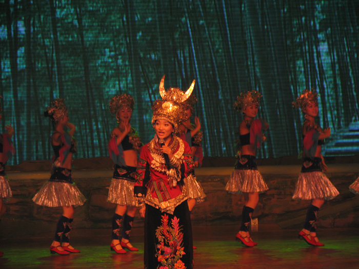 湖南"魅力湘西"演出