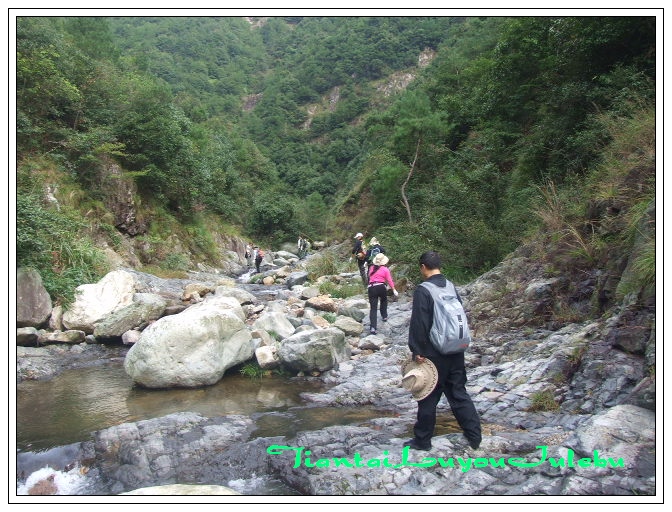 穿越九龙潭  会师苍山顶