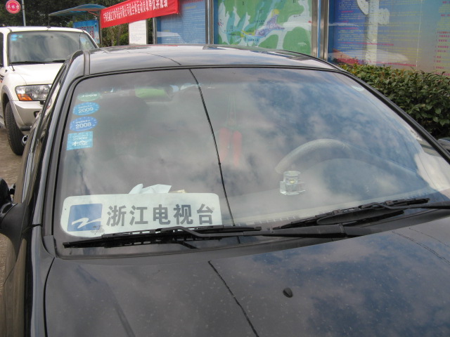 8ueQX1o6.jpg