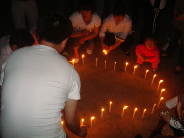 为受难者烛光祈祷(天台篇)