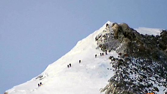 奥运圣火祥云点燃珠峰