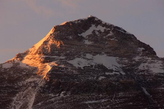 奥运圣火祥云点燃珠峰