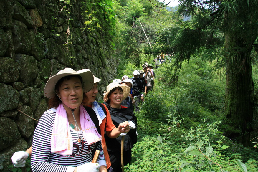 08.8.30潘岙杨－捣臼孔－雷音寺－潘岙杨(环线)登山溯溪PP 老树版