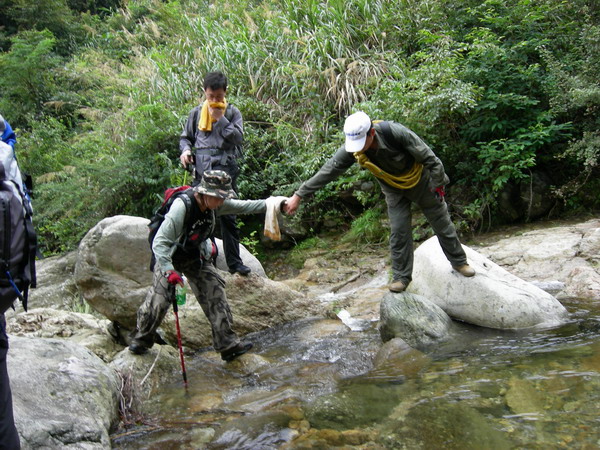 08.8.30潘岙杨－捣臼孔－雷音寺－潘岙杨(环线)登山溯溪PP 老树版