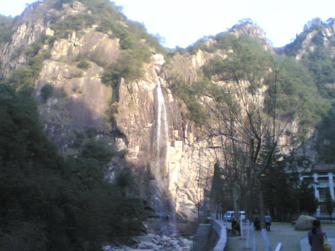 [推荐]龙穿峡风景区