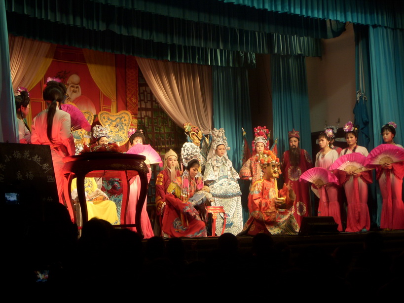 今天坦头大余村戏台开台