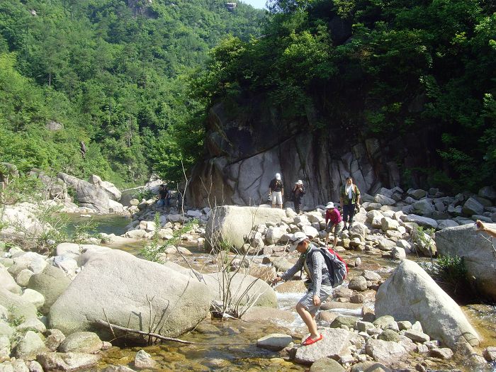[天台驴友俱乐部]活动之____戏水石桥坑