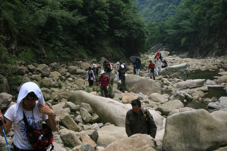 090613天台驴友俱乐部和乐清老狼户外俱乐部塔头寺联欢及螺溪钓艇徒步