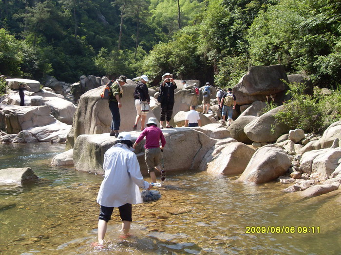 [天台驴友俱乐部]活动之____戏水石桥坑