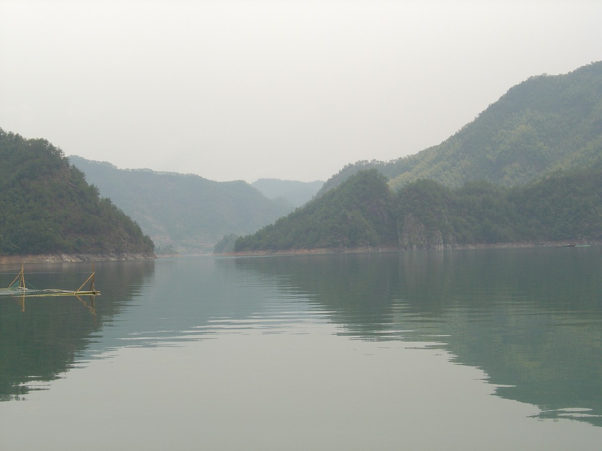 寒山湖龙溪之行片断