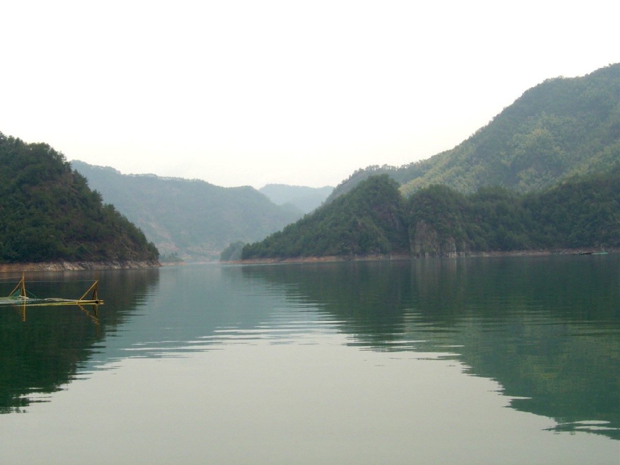 寒山湖龙溪之行片断