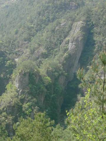 天台山发现东畚大峡谷