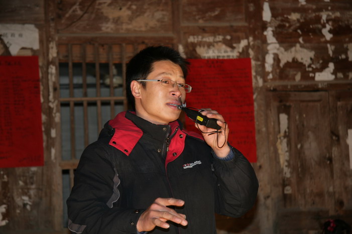 走进新农村的戏迷俱乐部