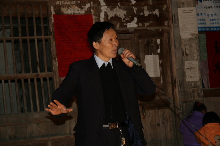 走进新农村的戏迷俱乐部